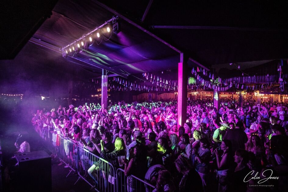 Craic by the Creek 2027 The Ultimate Guide to the UK’s Premier Irish & Country Music Festival